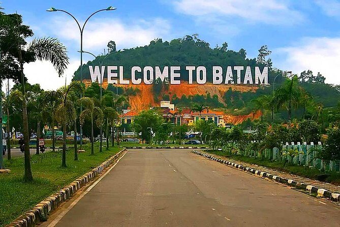 Batam Round Around Day Tour (Shared Tour) - Key Points