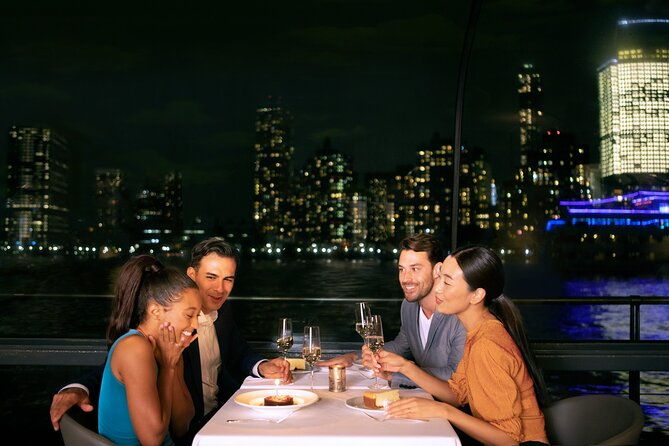 bateaux-new-york-dinner-cruise