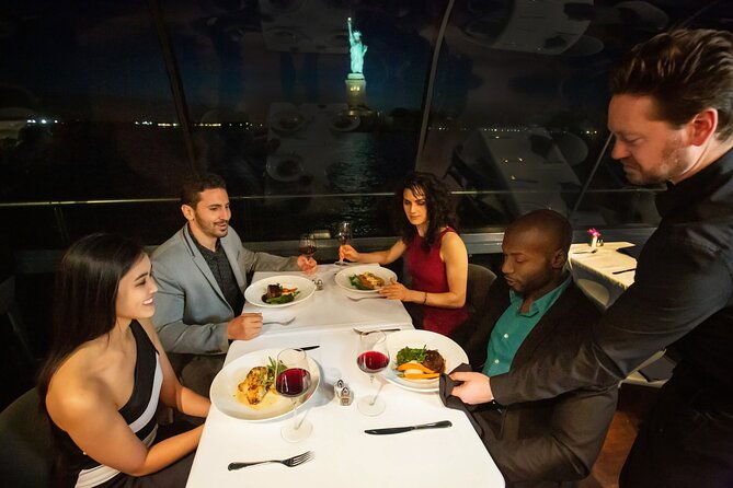 bateaux-new-york-fathers-day-plated-dinner-cruise