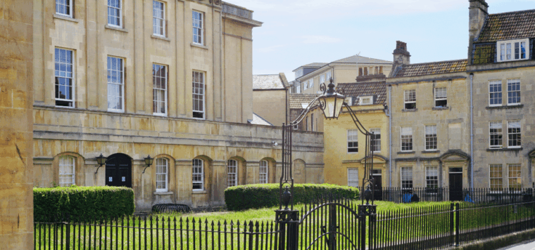 bath-2-hour-historic-walking-tour-with-an-app