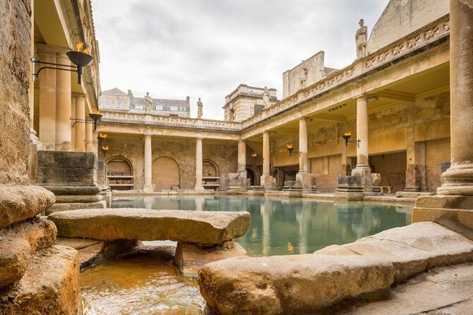 bath-and-cotswold-village-private-car-tour-from-london-2