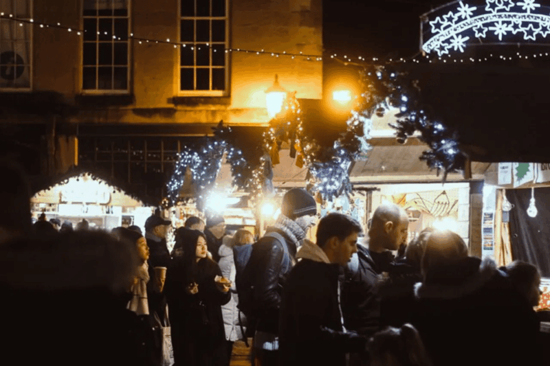 bath-christmas-market-and-city-highlights-walking-tour