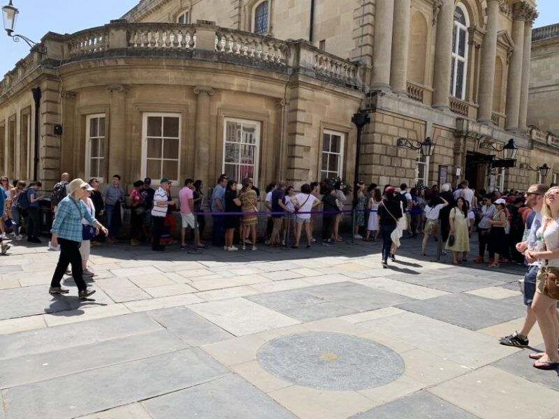 bath-guided-city-walking-tour-with-entry-to-the-roman-baths