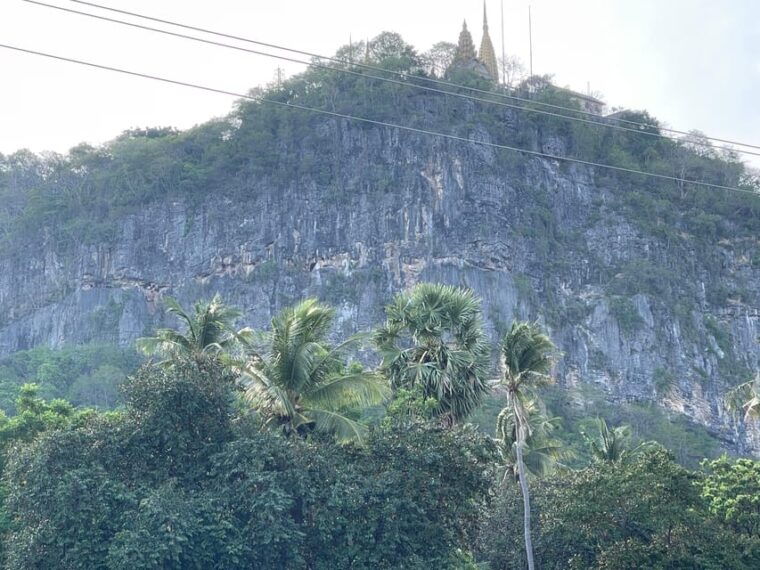 battambang-bamboo-train-and-bat-cave-from-siem-reap