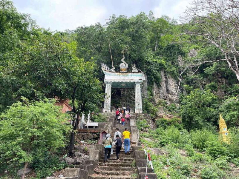 battambang-bamboo-train-killing-cave-tour-from-siem-reap