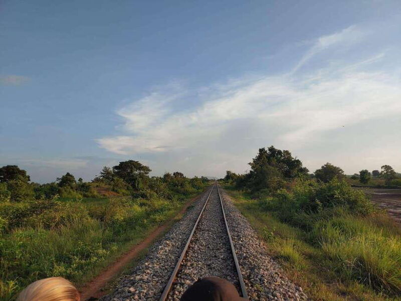 battambang-bamboo-train-private-full-day-tour-from-siem-reap