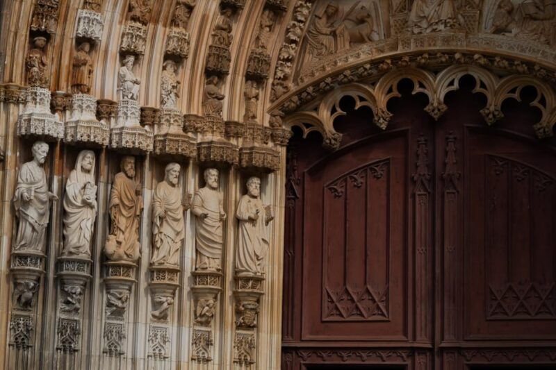 battle-a-locals-guided-tour-of-the-batalha-monastery