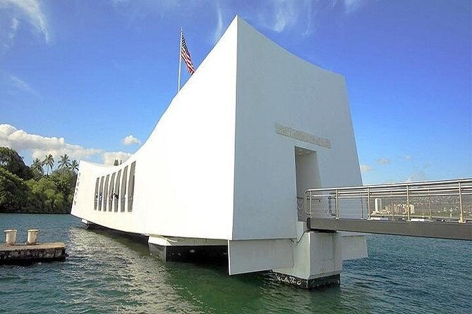 battleships-of-wwii-at-pearl-harbor-from-the-big-island