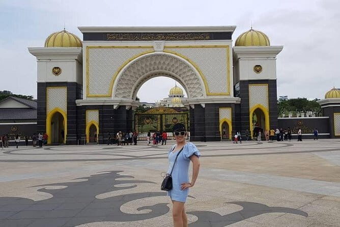 Batu Cave Tour and Kuala Lumpur City Exploration Tour ( 2 in 1 ) - The Sum Up