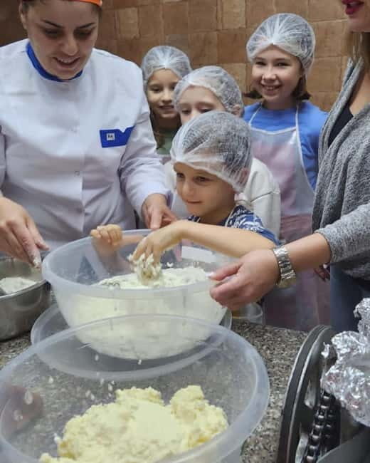 Batumi: Cook Georgian Khachapuri in Batumi - A Closer Look at the Experience