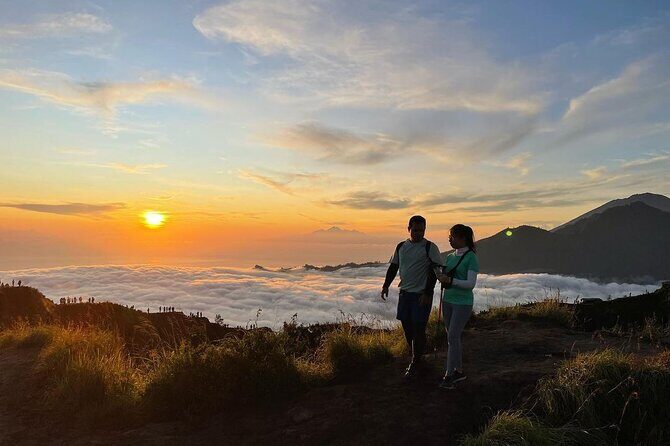Batur Hike : Mount batur Sunrise Hike & Natural Hotspring - The Sum Up
