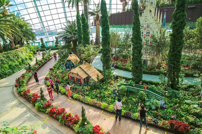 Bay Cloud Forest Gardens, Flower Dome, Jurassic World Experience - Who Will Love This Experience?