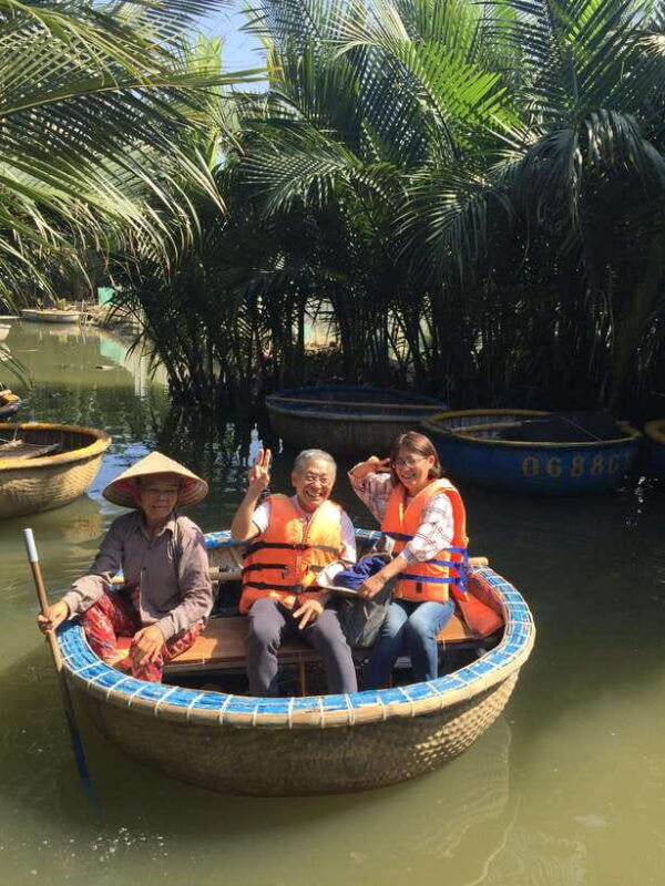 bay-mau-eco-cooking-class-tours-with-basket-boat