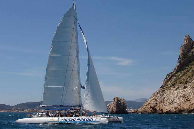 bay-trip-in-calpe-or-altea-with-a-sailing-catamaran