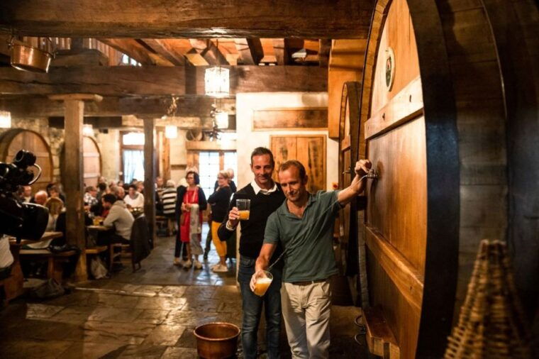 bayonne-guided-food-walking-tour-with-food-and-drinks