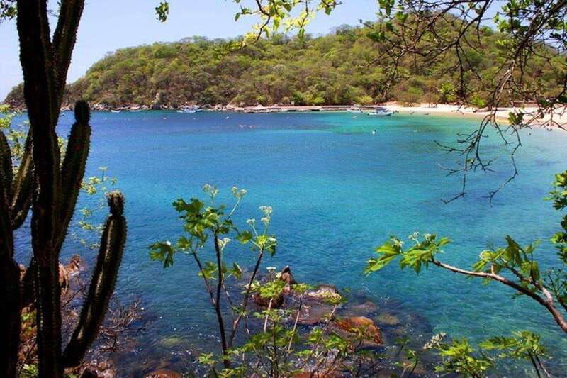 bays-tour-in-huatulco