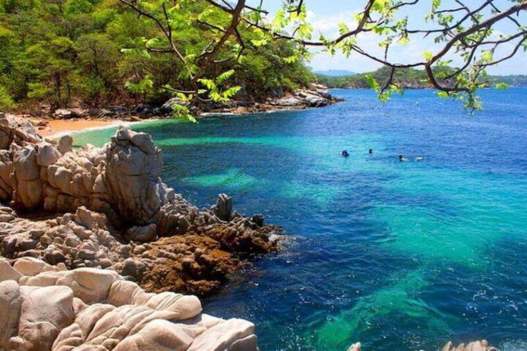 bays-tour-in-huatulco