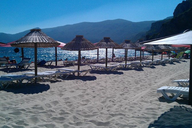 beach-day-region-of-setubal-city-arrabida