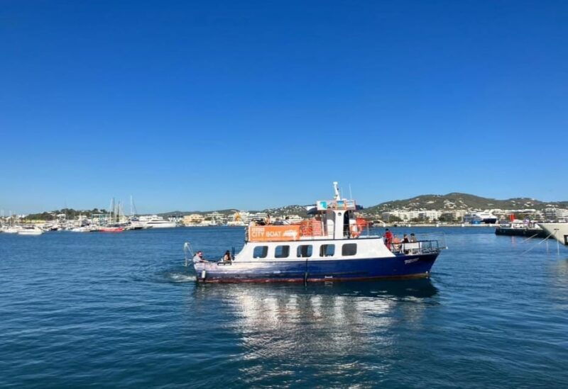 beach-hopping-ibiza-town-figueretas-playa-d-bossa
