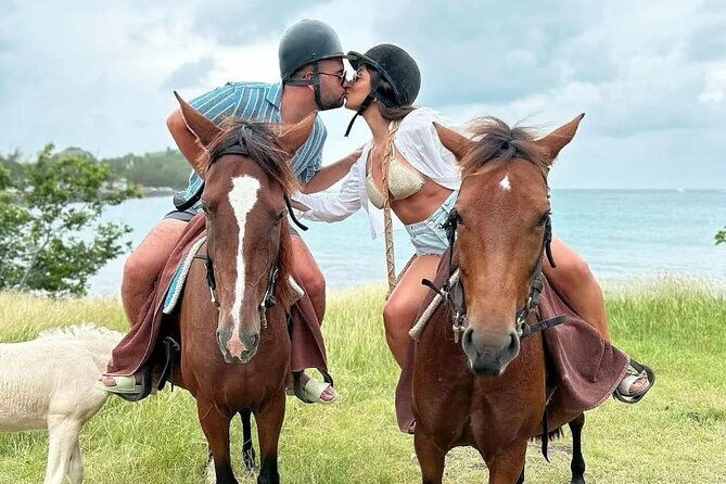 beach-ride-horseback-experience-with-dores-riding-stable