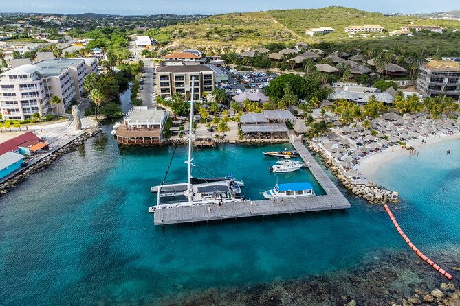 beach-trip-along-the-west-coast-of-curacao