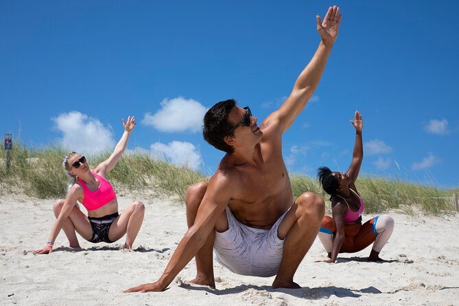 beach-yoga-experience-in-miami-beach