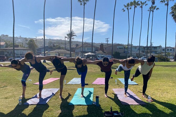 beach-yoga-in-san-diego