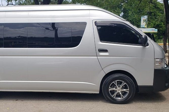 beaches-negril-resort-private-airport-transfers