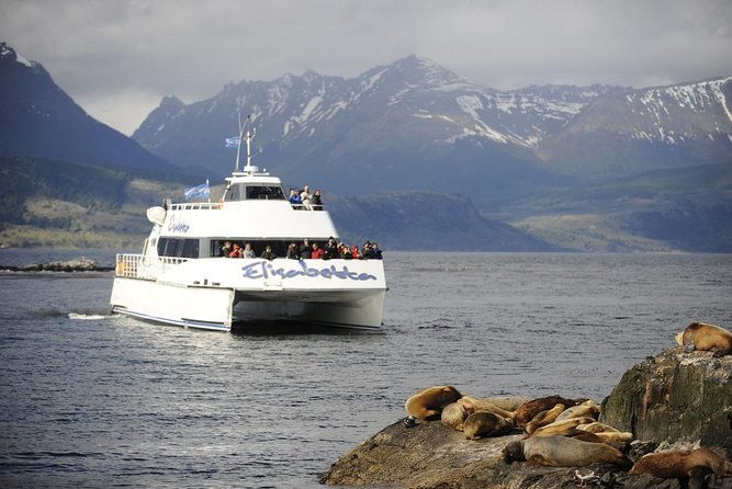 beagle-channel-navigation-sea-lions-island