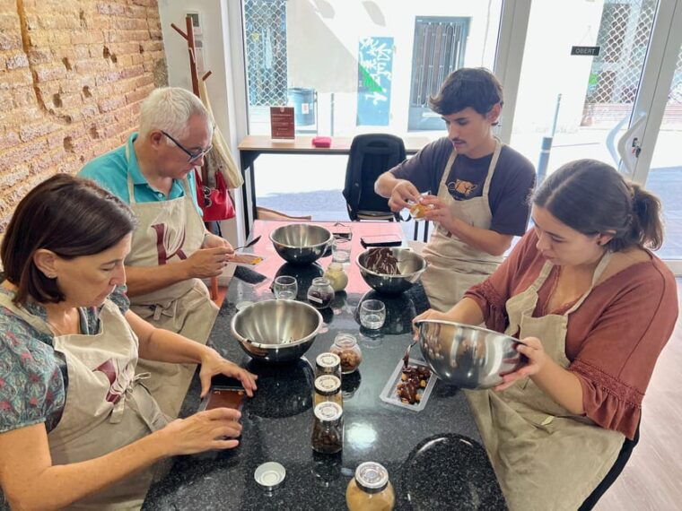 bean-to-bar-chocolate-workshop-in-barcelona
