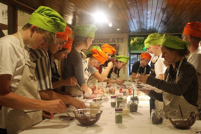 bean-to-bar-chocolate-workshop-in-chocomuseo-cusco