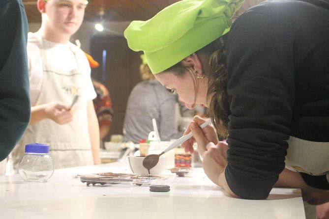 bean-to-bar-chocolate-workshop-in-chocomuseo-cusco