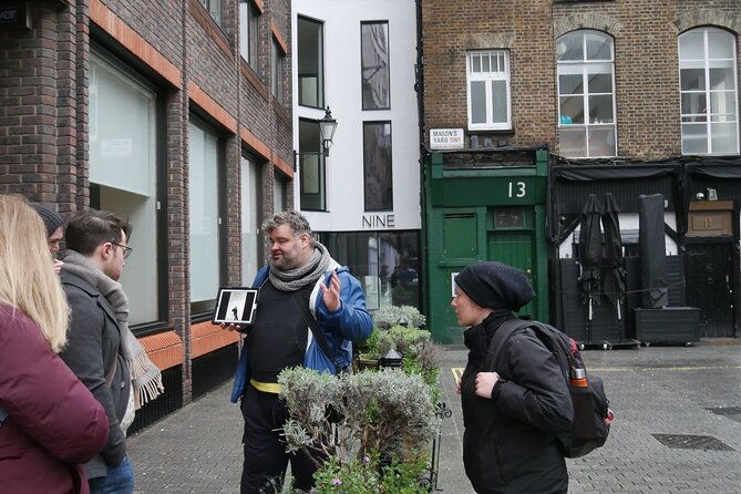 beatles-london-walking-tour-of-soho-and-apple-studios