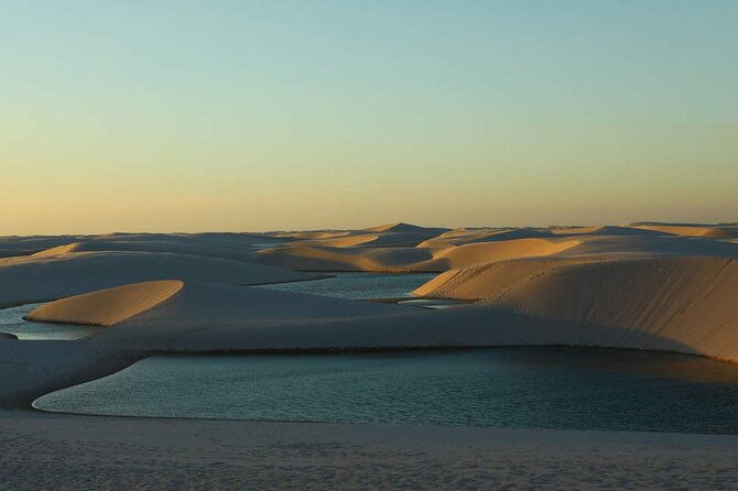 beautiful-lagoon-circuit-in-lencois-maranhenses