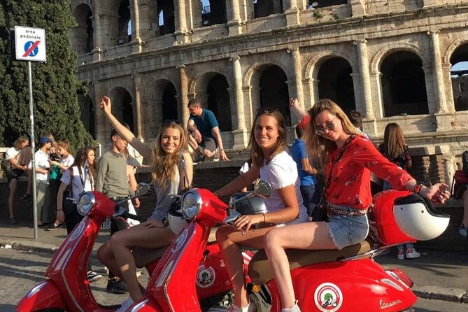 beautiful-roma-tour-on-vespa-with-driver