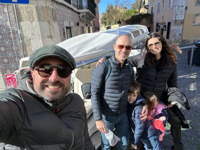 beautiful-tuk-tuk-tour-around-the-most-historical-sites