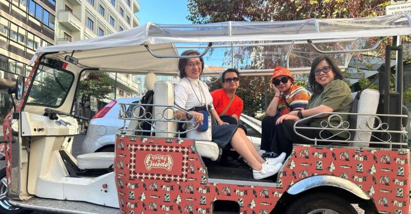 beautiful-tuk-tuk-tour-around-the-most-historical-sites