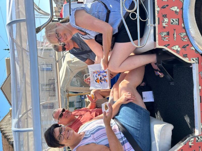 beautiful-tuk-tuk-tour-around-the-most-historical-sites