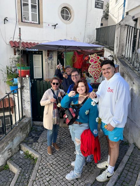 beautiful-tuk-tuk-tour-around-the-most-historical-sites