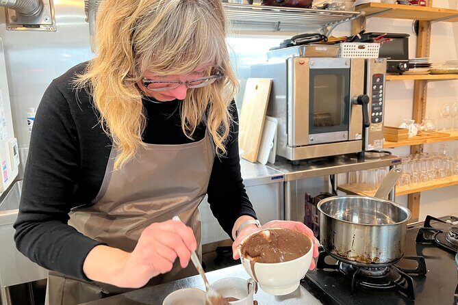 Beauty Vegan Dessert Cooking Class + Sake Kasu Hand Mask Trial! - Group Size and Atmosphere