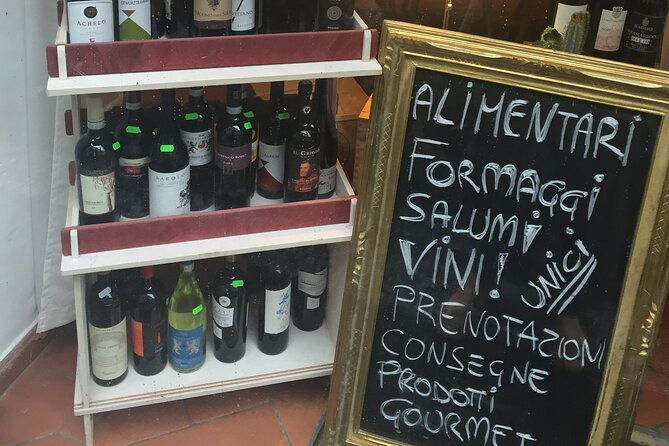 become-wine-savvy-guided-by-our-expert-with-unque-tasting