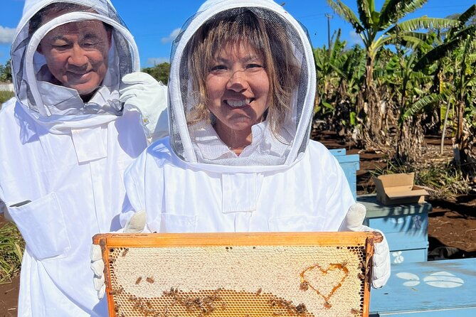 bee-farm-ecotour-and-honey-tasting-in-waialua-north-shore-oahu