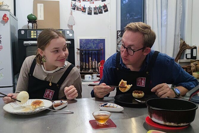 Beef Curry Sheng Jian Bao Cook Pan Fried Buns with Chef Yin - The Experience for Food Lovers