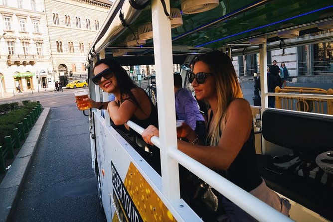 beerbus-budapest-sightseeing-private-party-tour