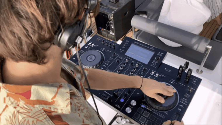 before-boat-party-in-the-gulf-of-morbihan