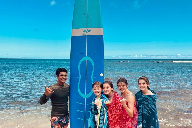 beginner-surf-lesson-at-north-shore-haleiwa-oahu