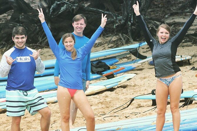 beginner-surf-lesson-at-north-shore-haleiwa-oahu