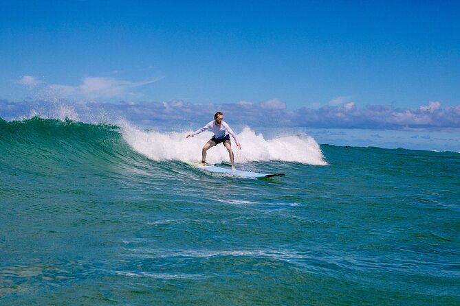 beginner-surf-lesson-at-north-shore-haleiwa-oahu