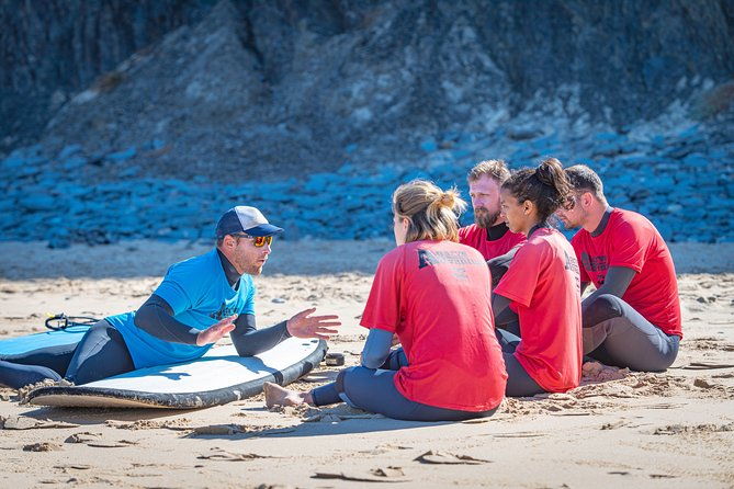 beginner-surf-lesson-at-the-beautiful-algarvian-west-coast