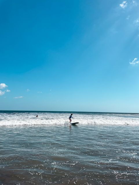beginner-surf-lessons-in-canggu